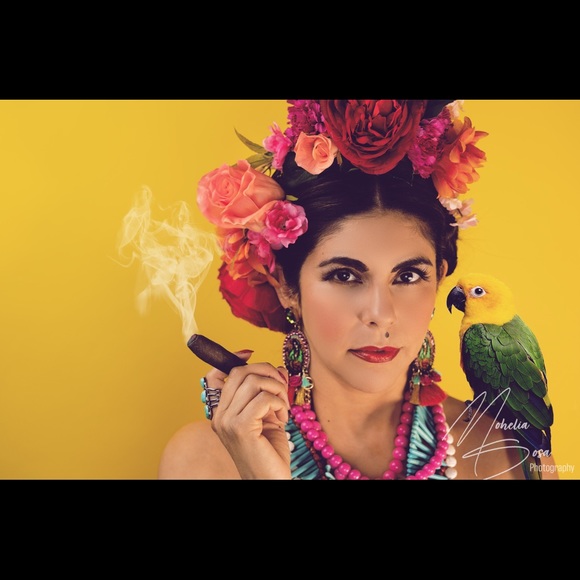 Meet your Posher, Cindy - Picture 2 of 2